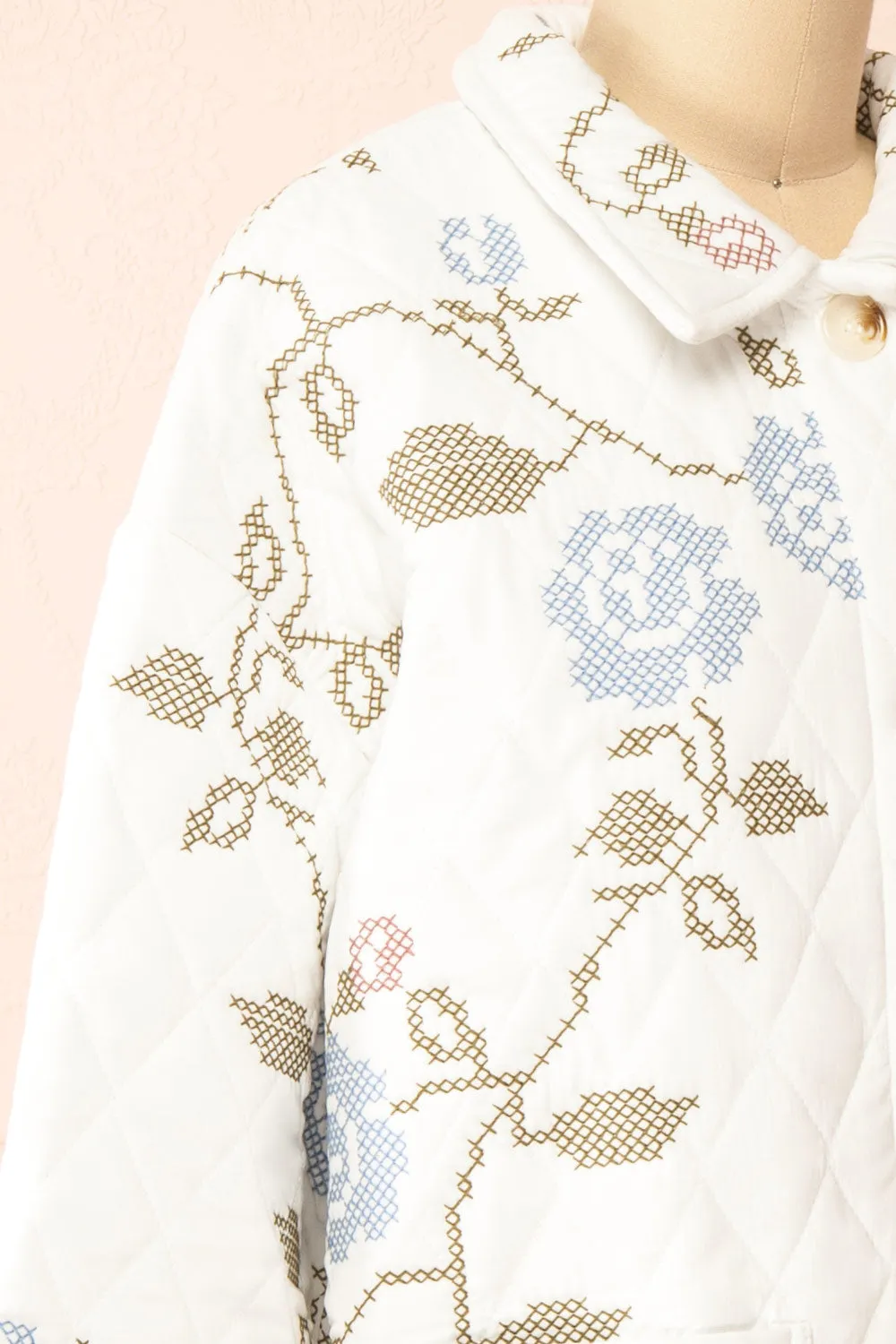 Carolyne | White Quilted Jacket w/ Floral Embroidery