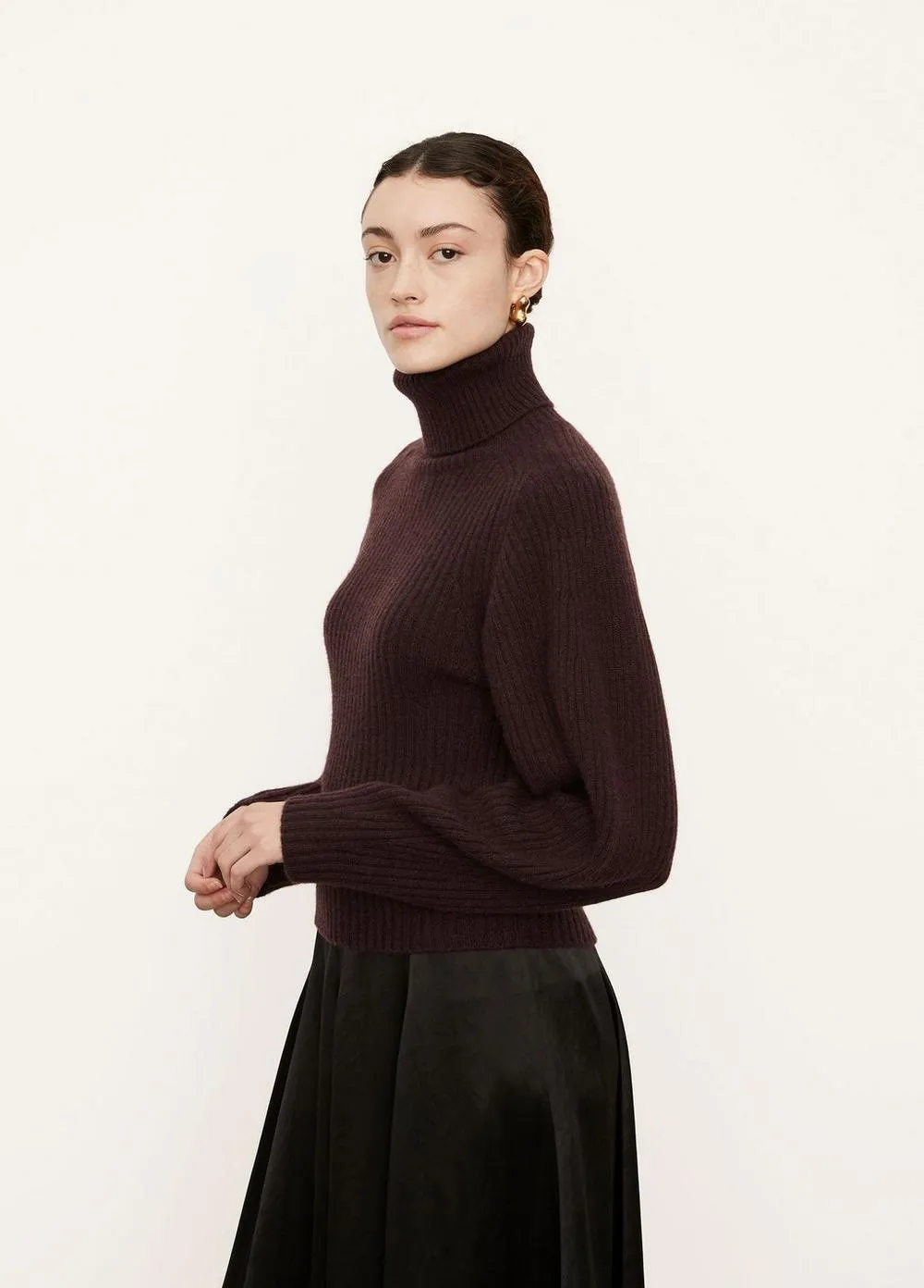 Cashmere Open Back Turtleneck in Plum Wine