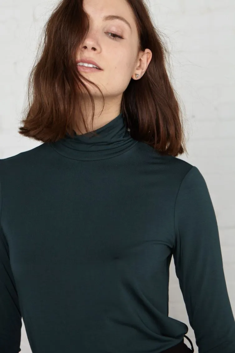 Flannery Turtleneck