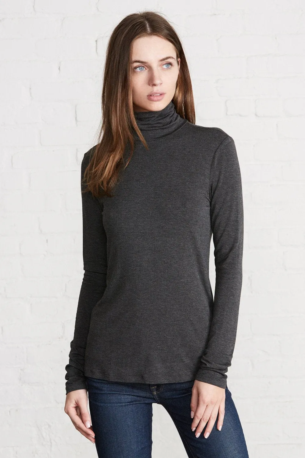 Flannery Turtleneck