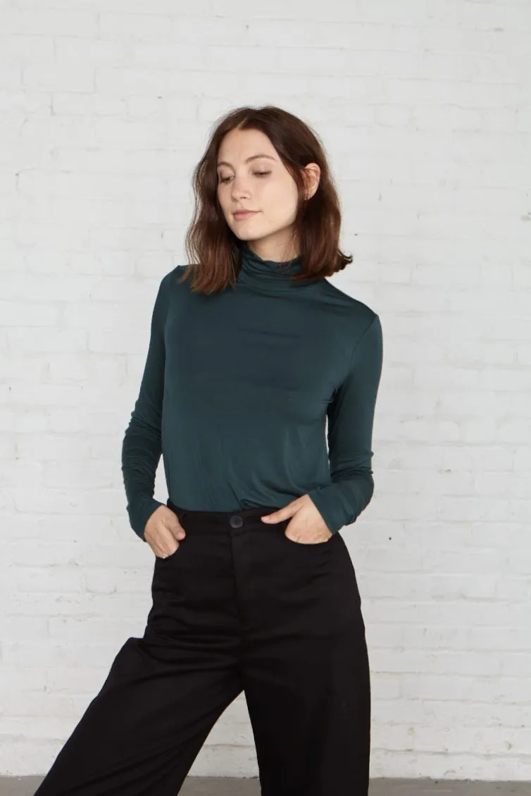 Flannery Turtleneck