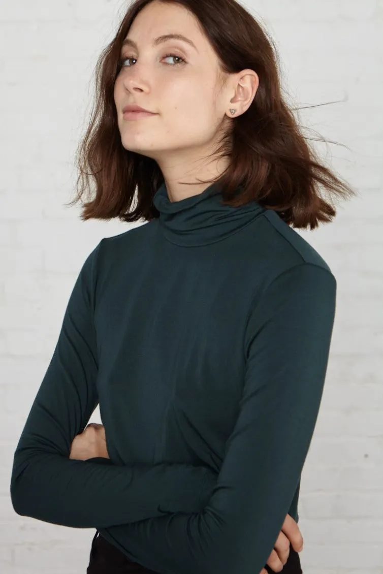 Flannery Turtleneck