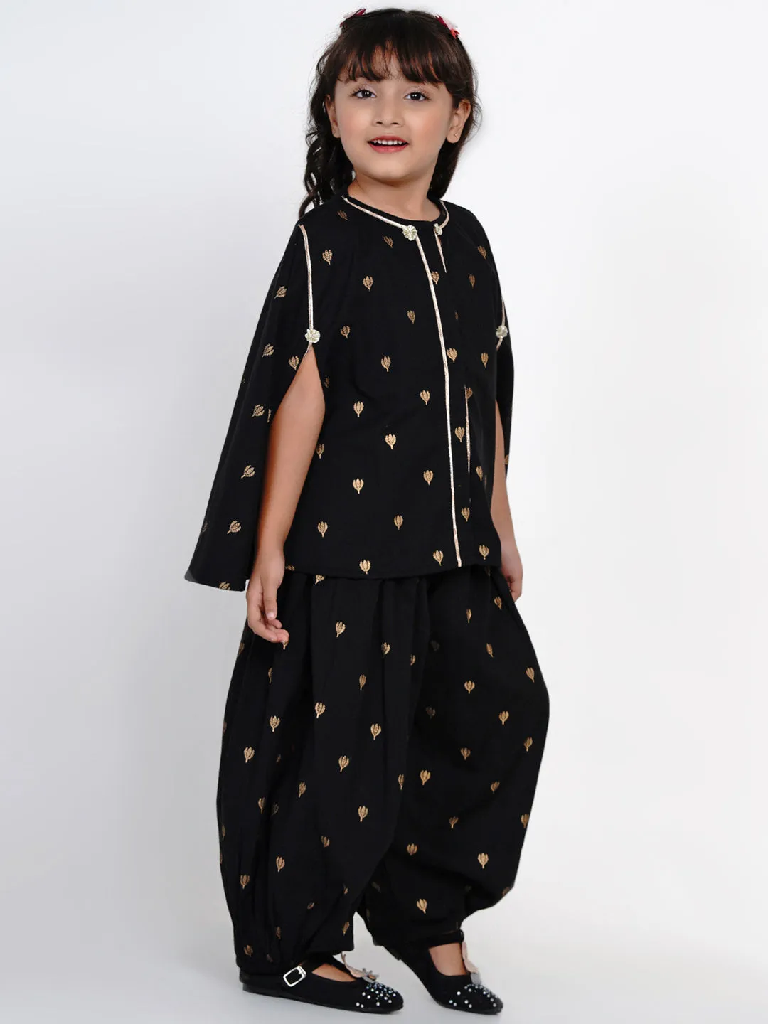 Jashvi Girls Black Gotta Patti Kurta with Salwar