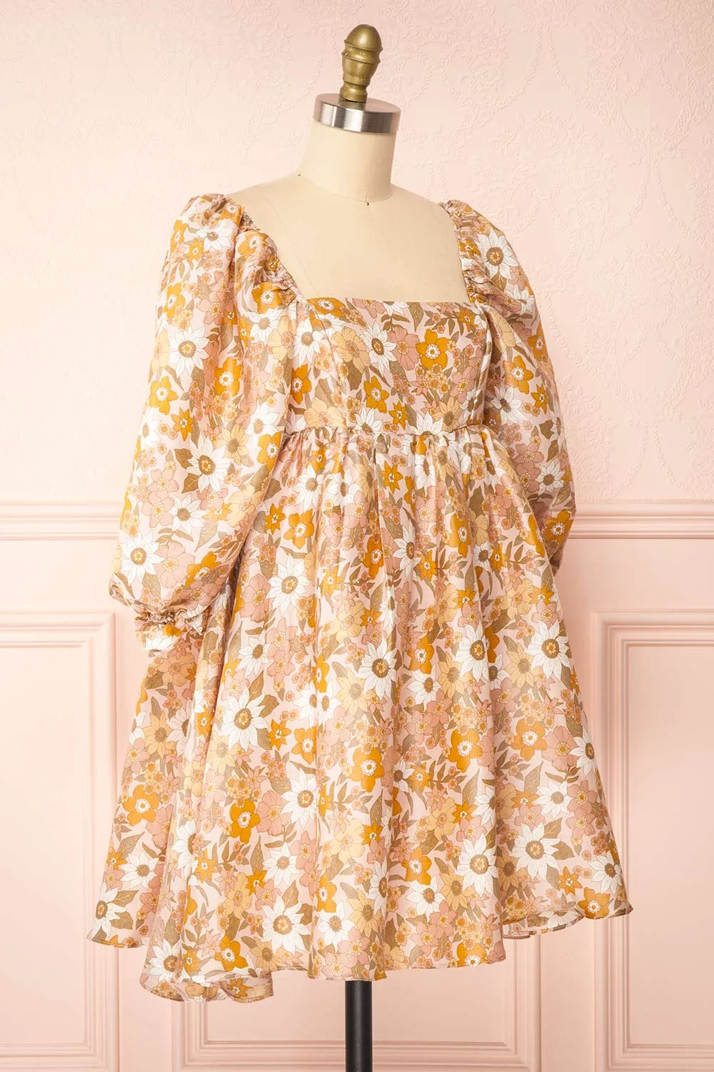 Maiia | Short Floral Dress w/ Puff Sleeves