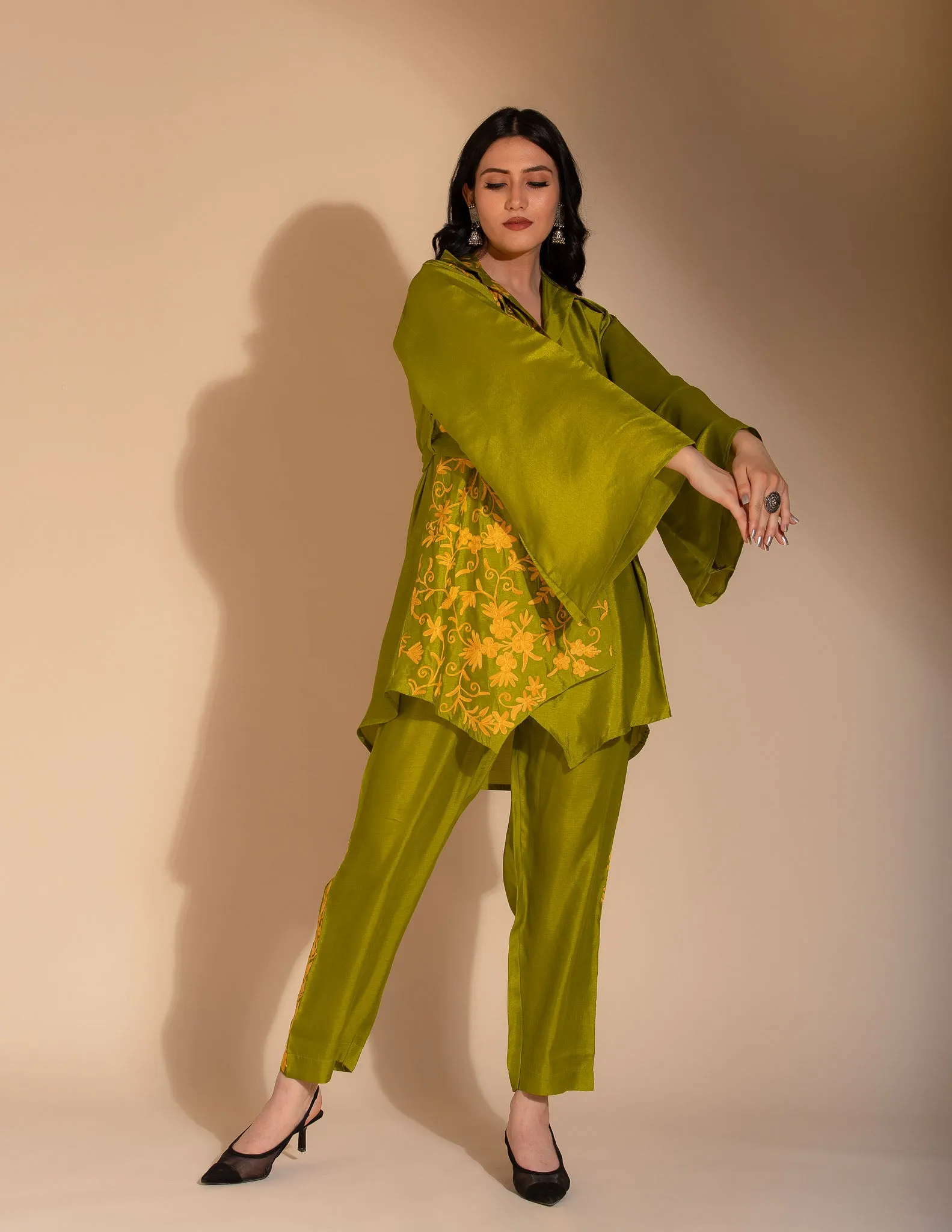 Ruhaniyat Aari Embroidered Silk Kimono Cordset