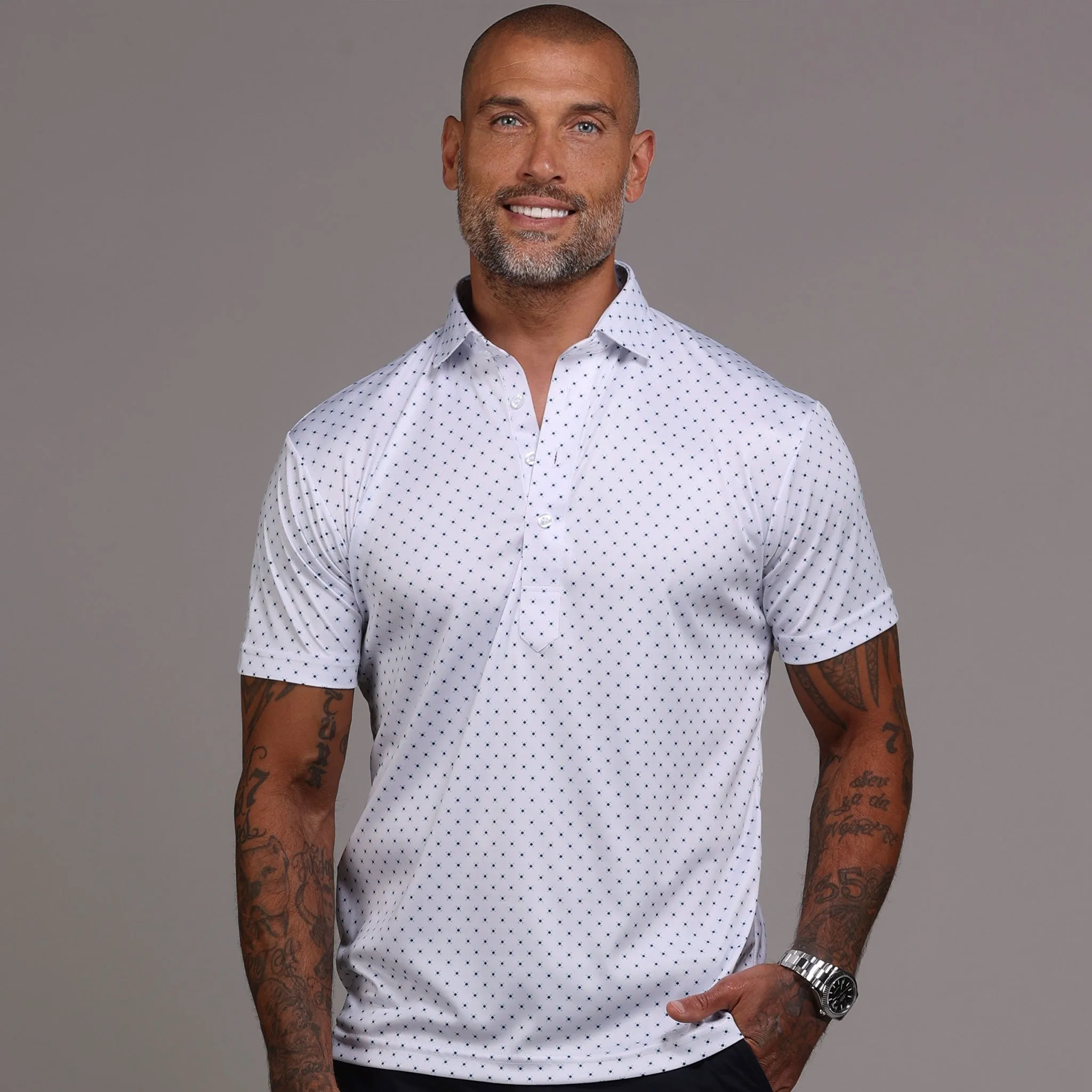 Semi-Spread Collar Polo White Pebble Beach 5 Diamond