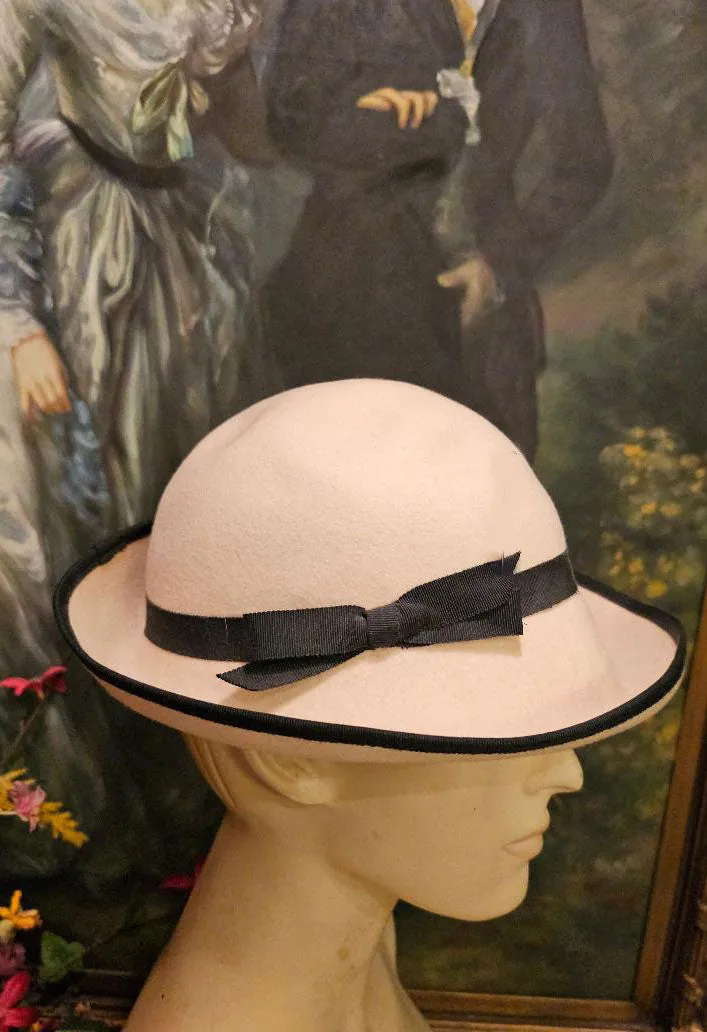 Vintage Bemar New York Ivory Felt and Black Grosgrain Ribbon Bowler Hat with Bow