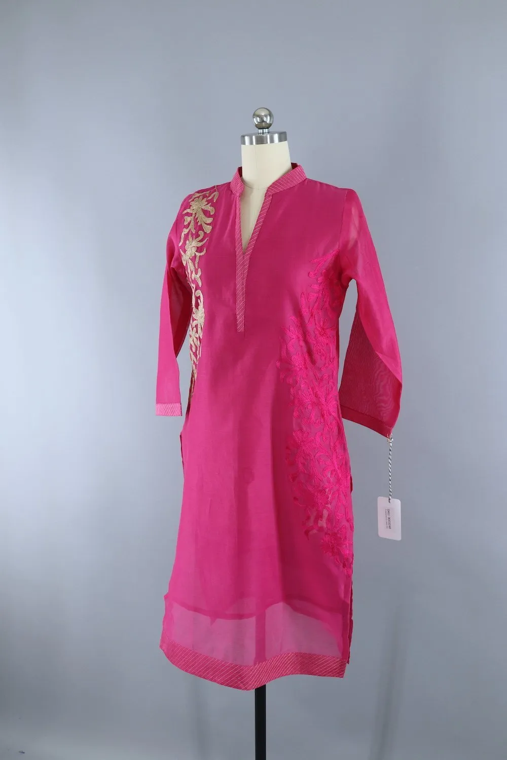 Vintage Indian Kurta Caftan Tunic Dress / Pink Embroidered Cotton Organdy