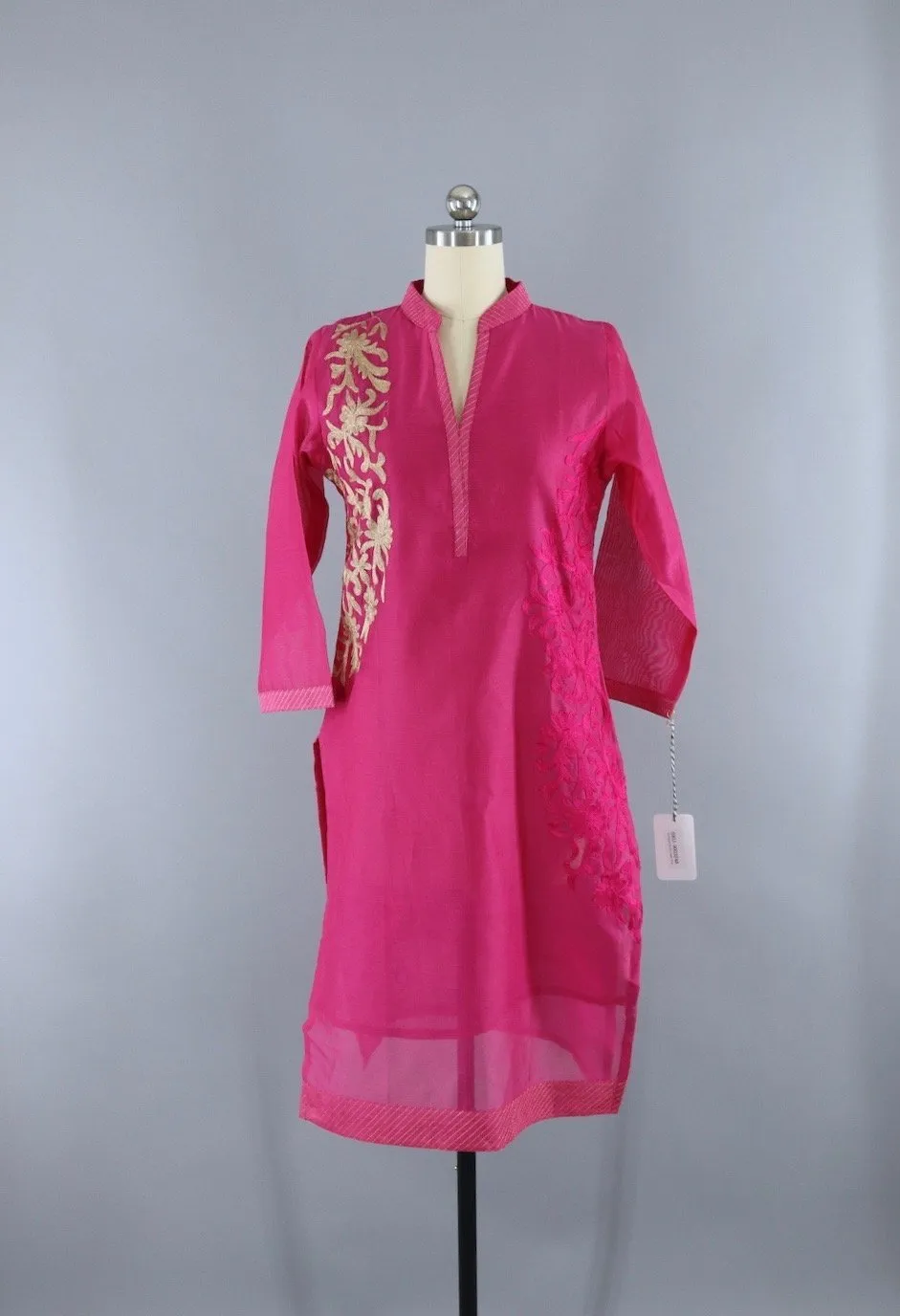 Vintage Indian Kurta Caftan Tunic Dress / Pink Embroidered Cotton Organdy